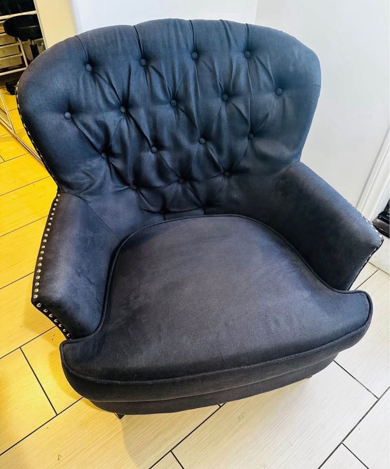 FREE GRATIS SOFA
