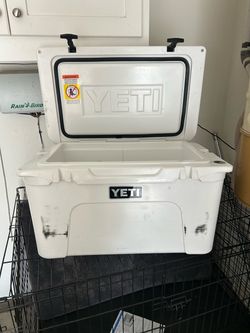 YETI Tundra Hard Cooler White