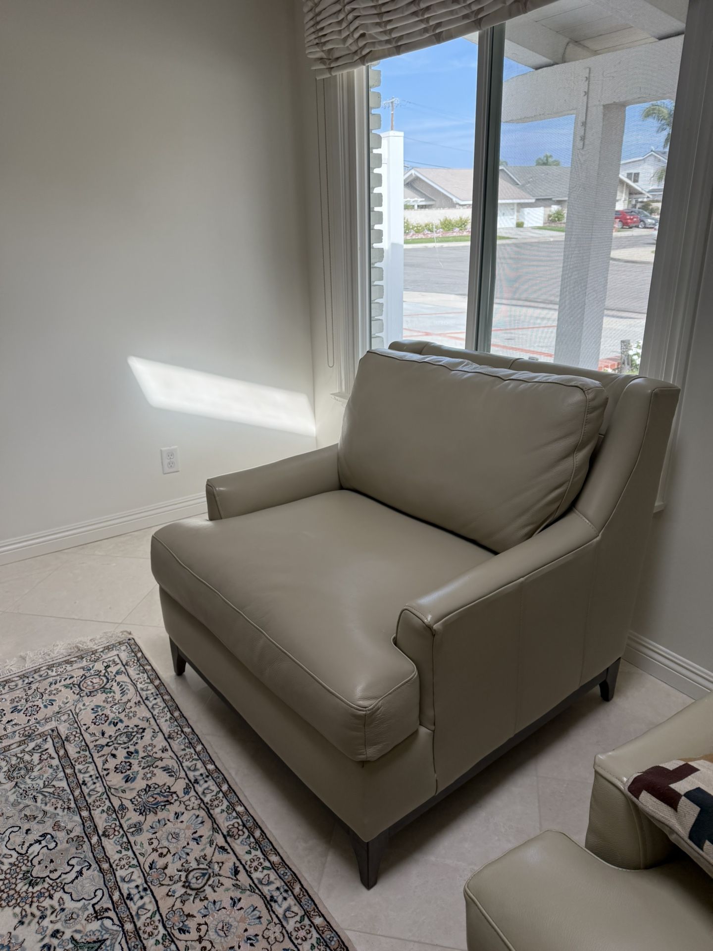 Macys Like New Sofa Love Seat Chair Set