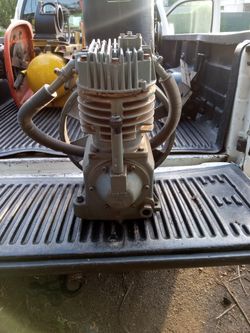 Campbell Hausfeld TF2111 Two Stage Air Compressor Pump 5-7.5 Horsepower