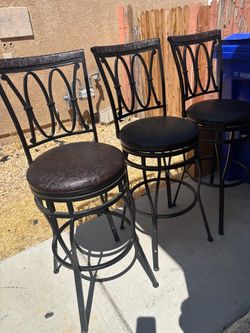 Countertop barstools and two stools
