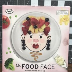 My Food Face Plate, 8 inches , Like New, Mrs Caramel