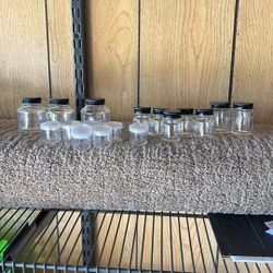 Artist Paint Mixing Jars  With Lids 