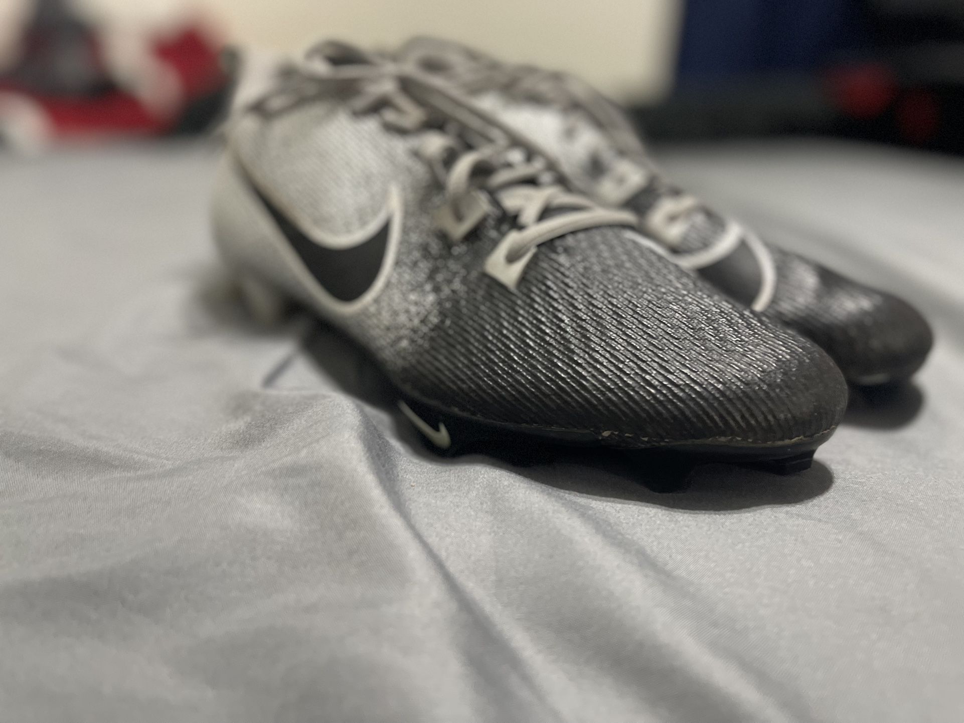 Used Vapor Edge Pro 360 Football Cleats Size 12