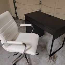 Free - Kids Desk And Chair