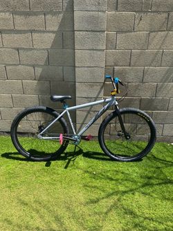Throne The Goon Wheelie bike 29