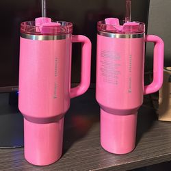 Stanley pink Starbucks 40 oz 