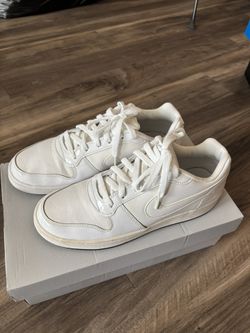 Nike Court Vision Low Men Size 8.5