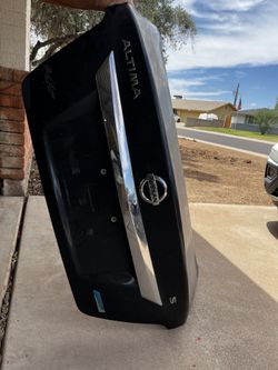 Nissan Altima Trunk Lid (2013-2015)