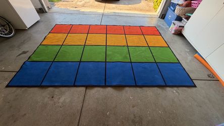 Oman classroom rug