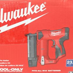 M12 Milwaukee Cordless 23Ga Pin Nailer 