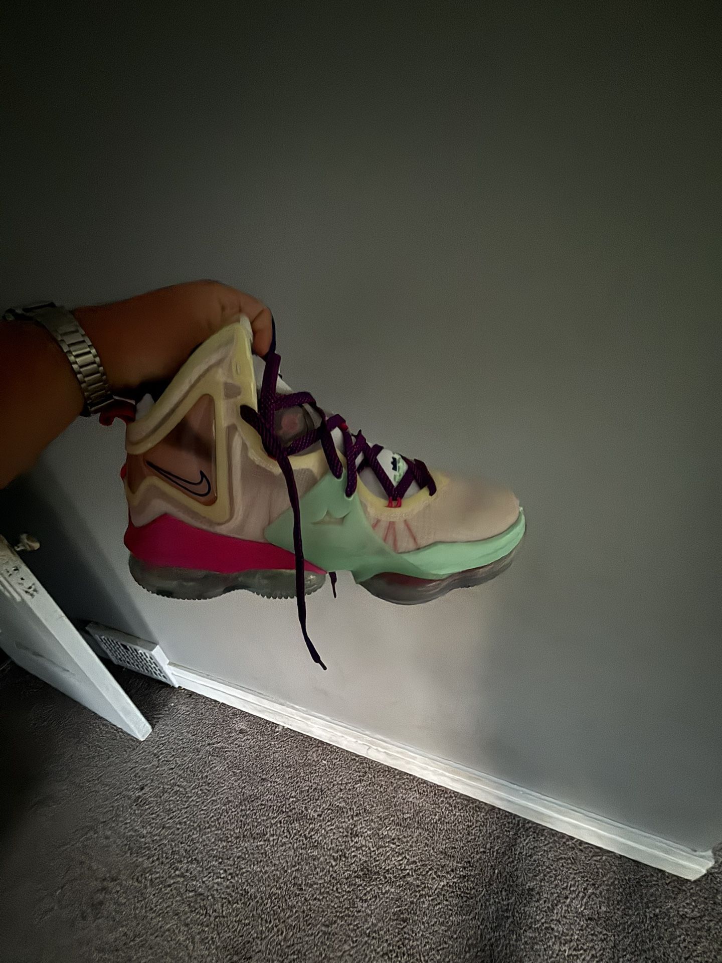 Nike Lebron Valentine edition