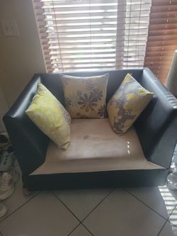Love seat