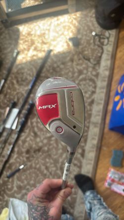 The Cobra Max 5H Hybrid Ladies Flex Graphite club