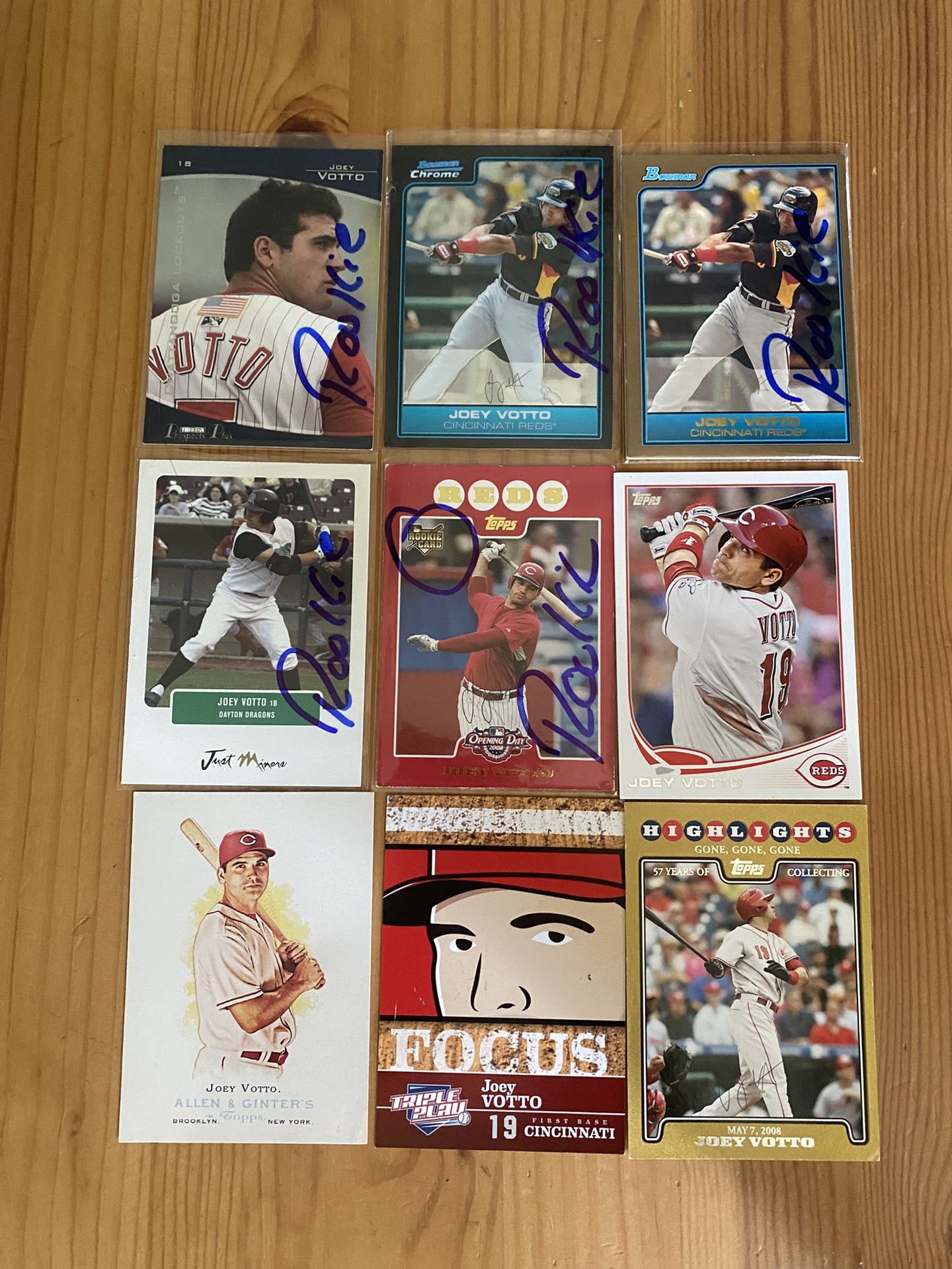 JOEY VOTTO BASEBALL CARD LOT AND WBC CARD