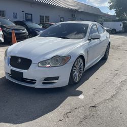 2011 Jaguar XF 