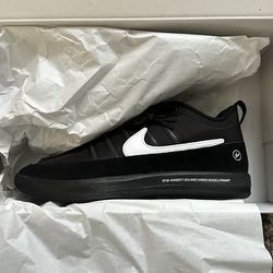 Nike book 2 x fragment design sz 10