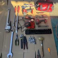 Milwaukee Tool Set