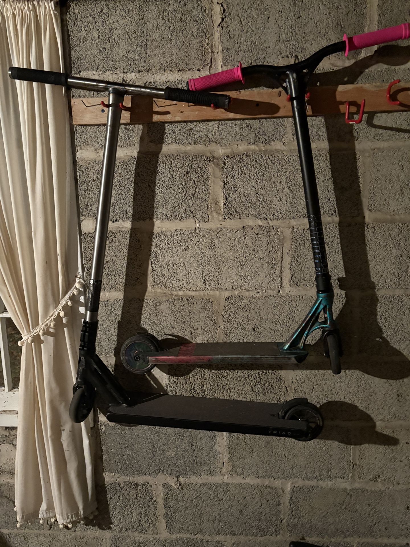 2 Pro Scooters