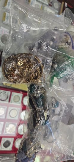 2 LB Vintage Costume Estate  Jewelry