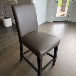 5 Island Chairs 100$ Each