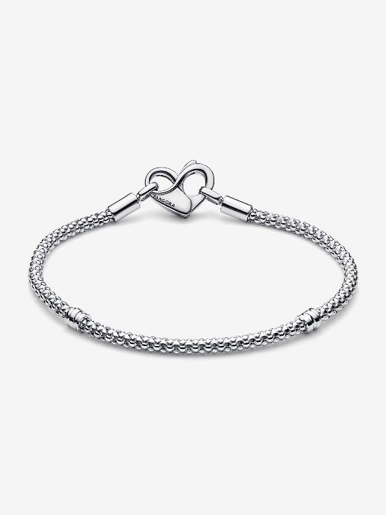Pandora Moments Studded Chain Bracelet
Sterling silver