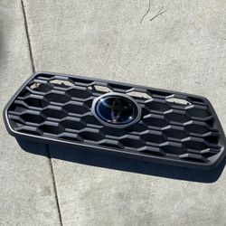 Toyota Tacoma TRD sport factory grill
