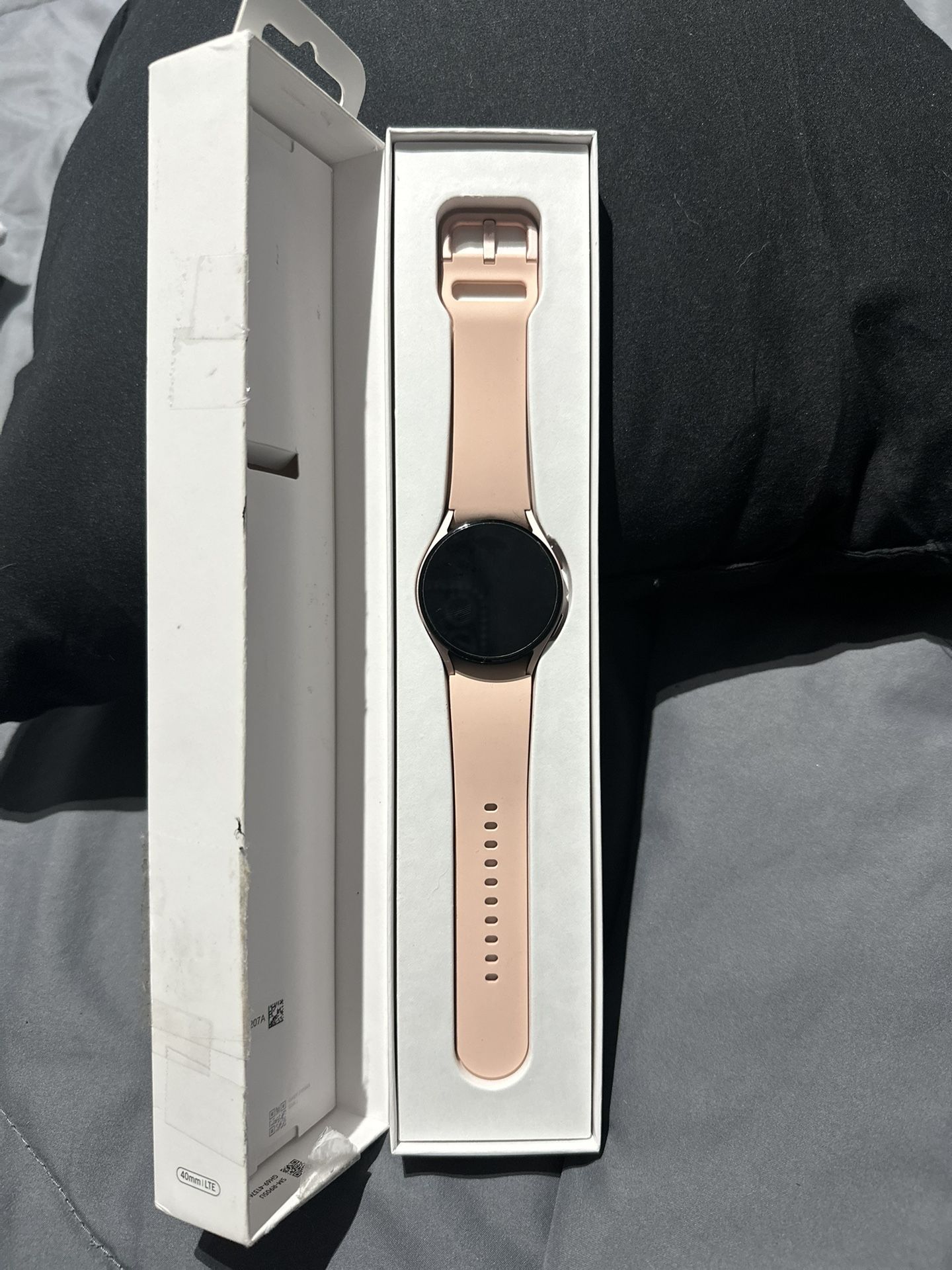 Samsung Galaxy Watch 5 40mm women's