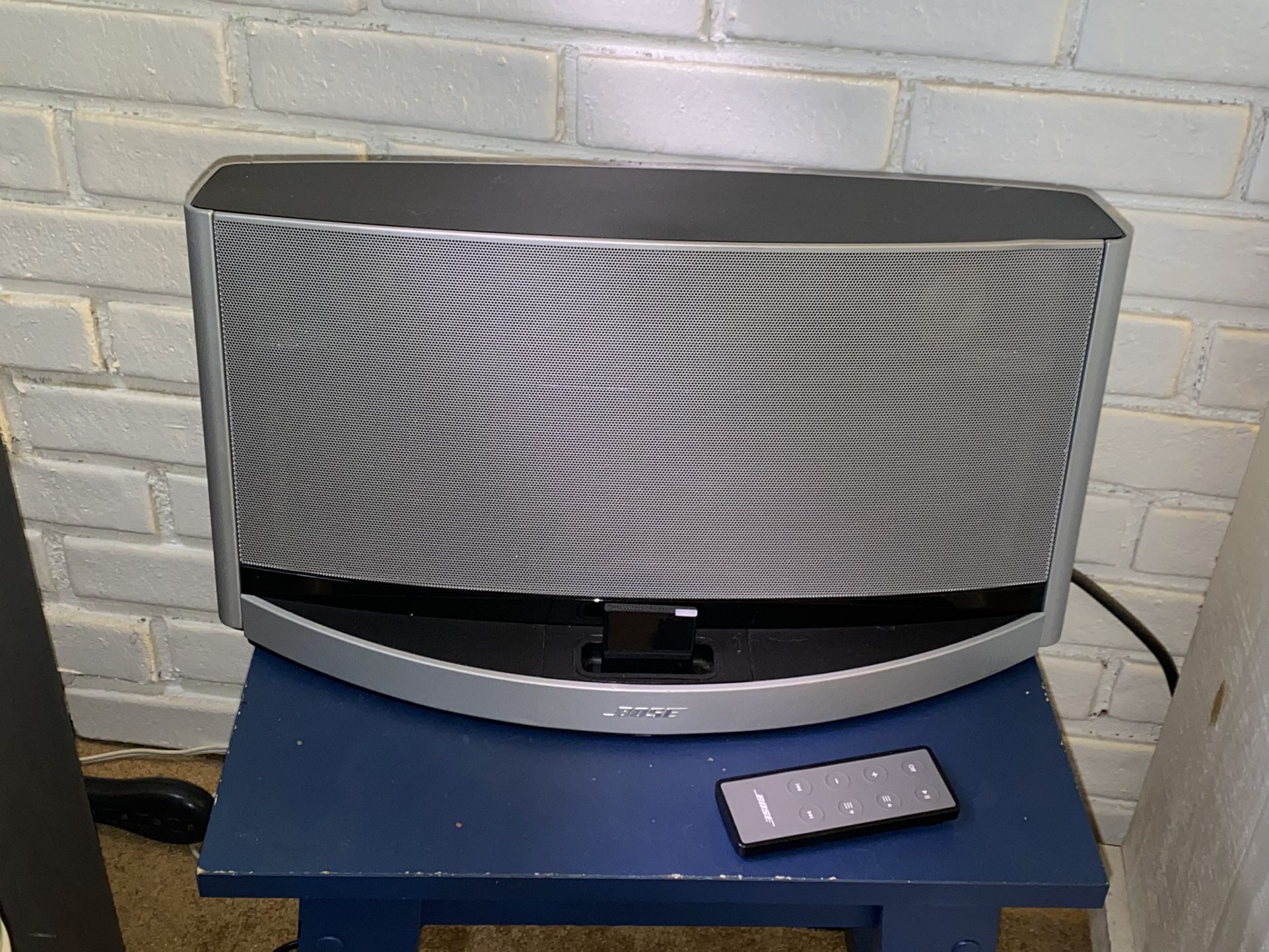 missil Fabel Drivkraft Bose Sounddock 10 Speaker w/ Bluetooth Adapter & Remote for Sale in San  Diego, CA - OfferUp