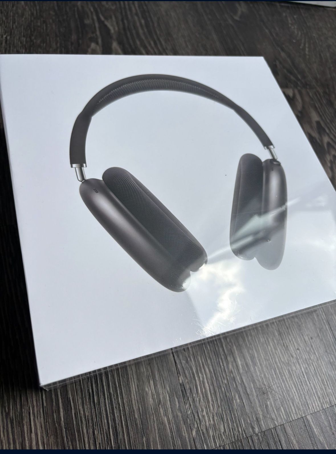 Brand New Apple Air Pod Max