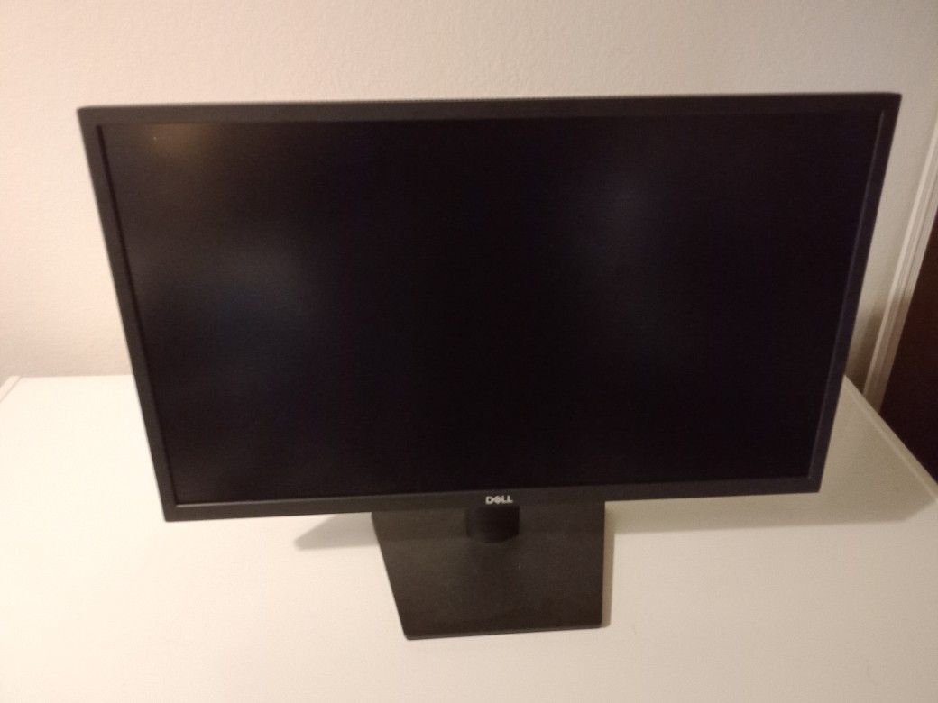 Dell 24" HD Monitor w HDMI