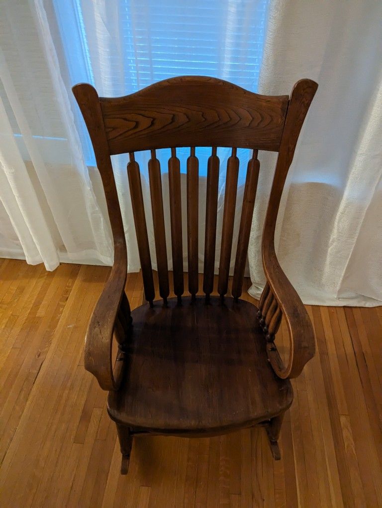 Antique Solid Wood Rocking Chair 