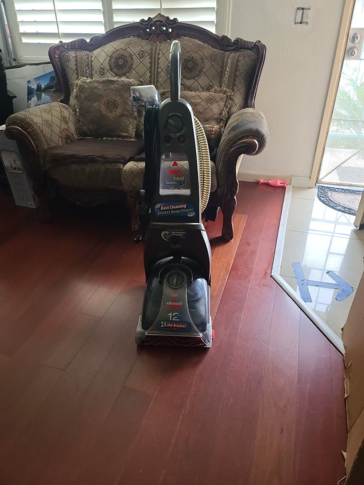 Bissell Carpet & Upholstery Cleaner