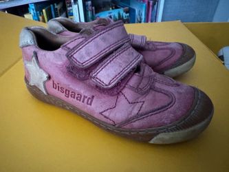 Bisgaard kids shoes size 29 In good used condition