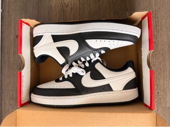 Men's Nike Size 7 ( Brand New )