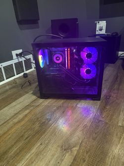 desktop computers 12th Gen i5 , Radeon 6500 Xt ,Lian Li Case,32gb Ram Corsair