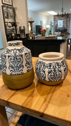 Ceramic Vase Set Blue Floral Pattern