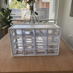 Storage caddy with 16 drawers