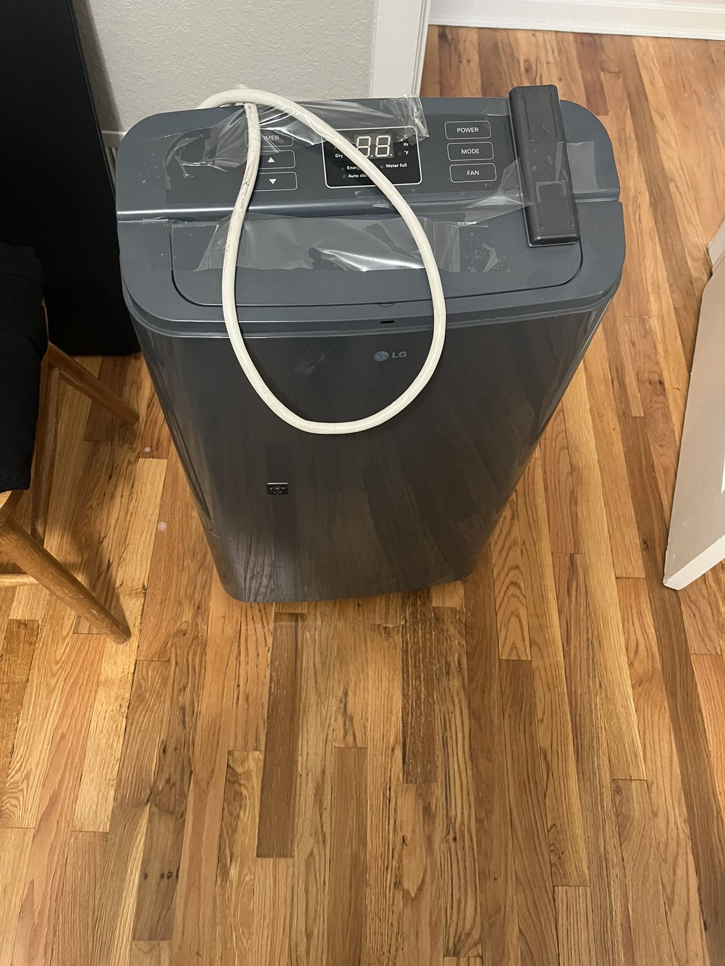 12000 BTU portable Air Conditioner By LG