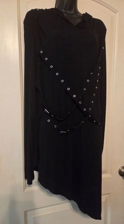 KILLSTAR Corrosion Black Hooded Top Hoodie UNISEX XXL Straps Metal Goth Punk Occult
My daughter used as a dress
(Option)