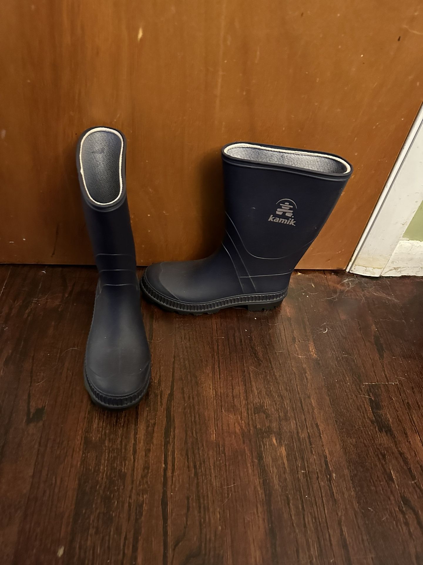 Kamik Rain Boots Size 6