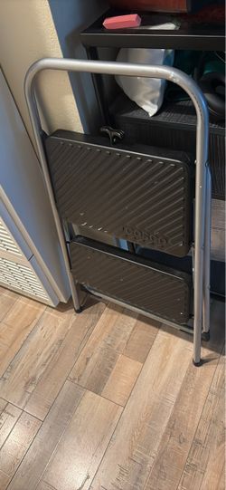 Step stool