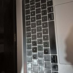 MacBook Pro 2017 16in
