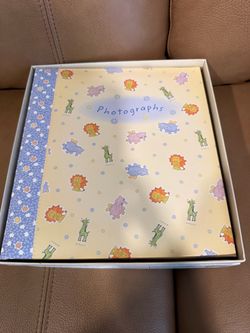 Gibson animal themed baby photo album- new in box