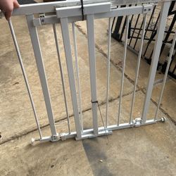 Baby/Pet Gate