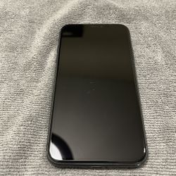 📱 iPhone 11 - 64GB (Cricket Locked) - Solid Condition!