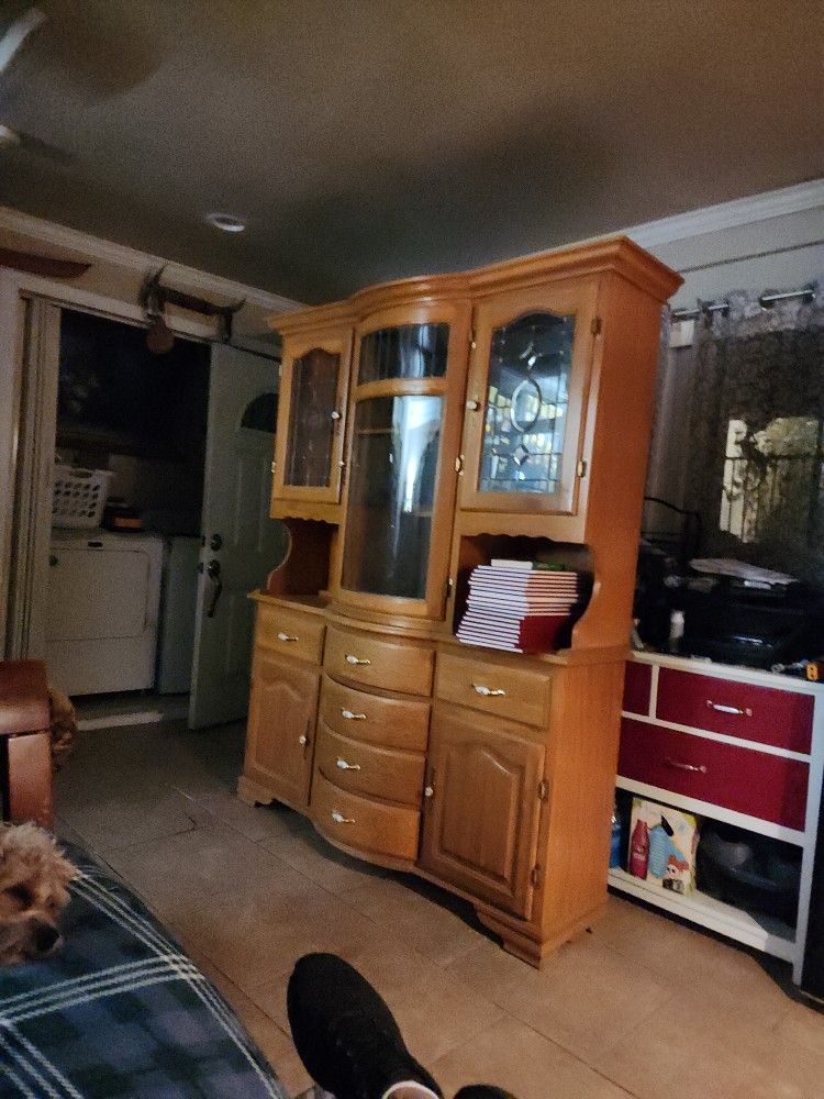 Vintage Curved  2 Piece Hutch 