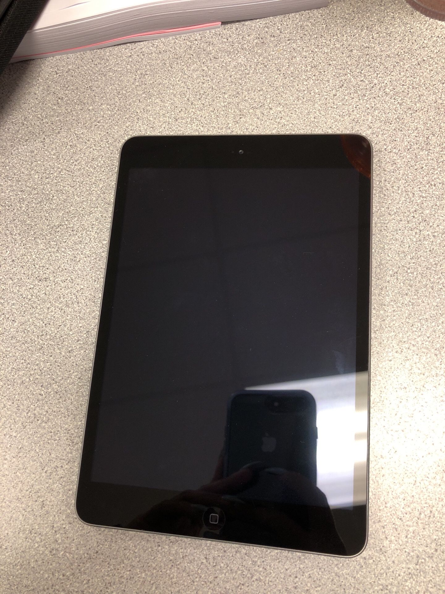 iPad mini 2 great condition! Barely used