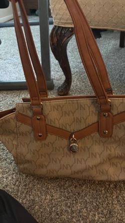 Jones New York purse
