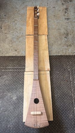 Strom stick musical instrument small three string